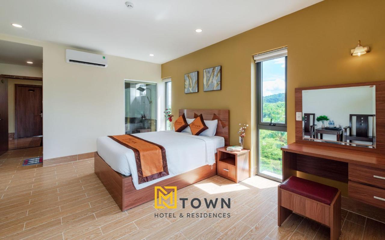 Mtown Hotel & Residences Phu Quoc - Long Beach Centre Buitenkant foto